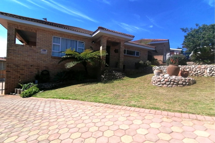 3 Bedroom Property for Sale in Dana Bay Western Cape